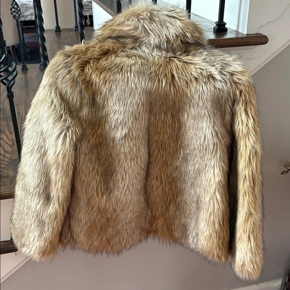 Topshop faux fur jacket size‎ 4 petite
